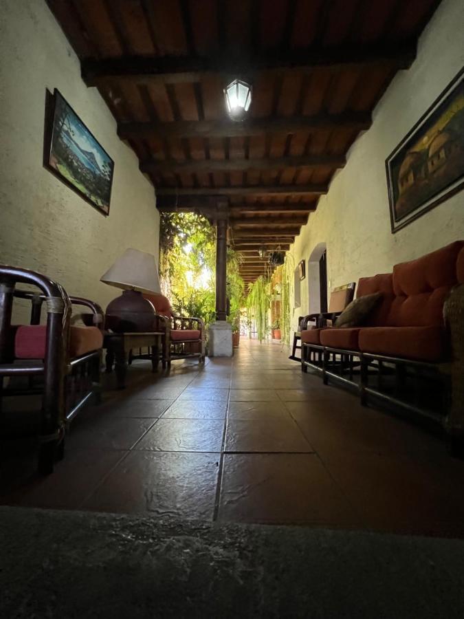 Casa Del Viajero Colonial Apartment Antigua Exterior photo