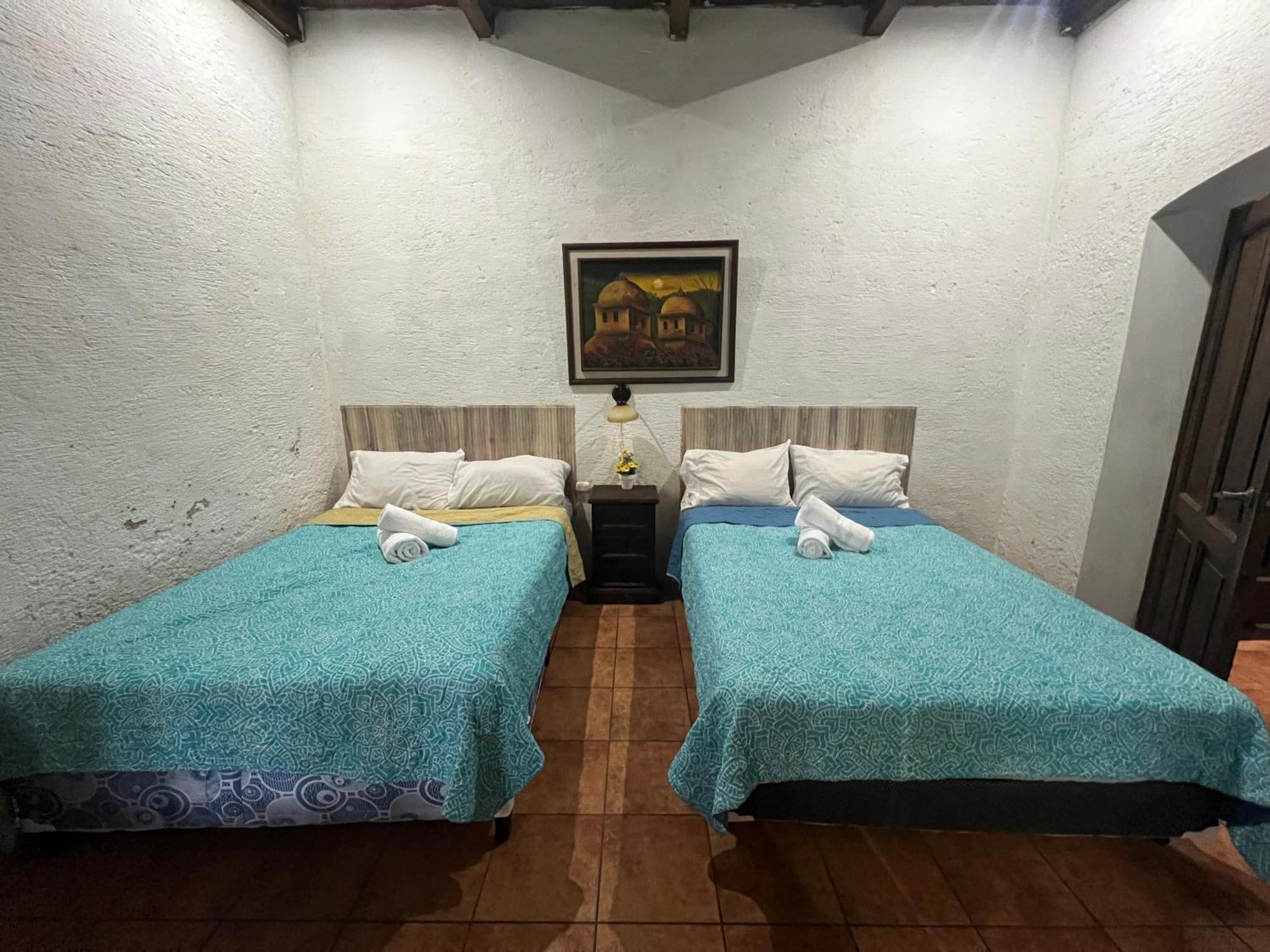 Casa Del Viajero Colonial Apartment Antigua Exterior photo