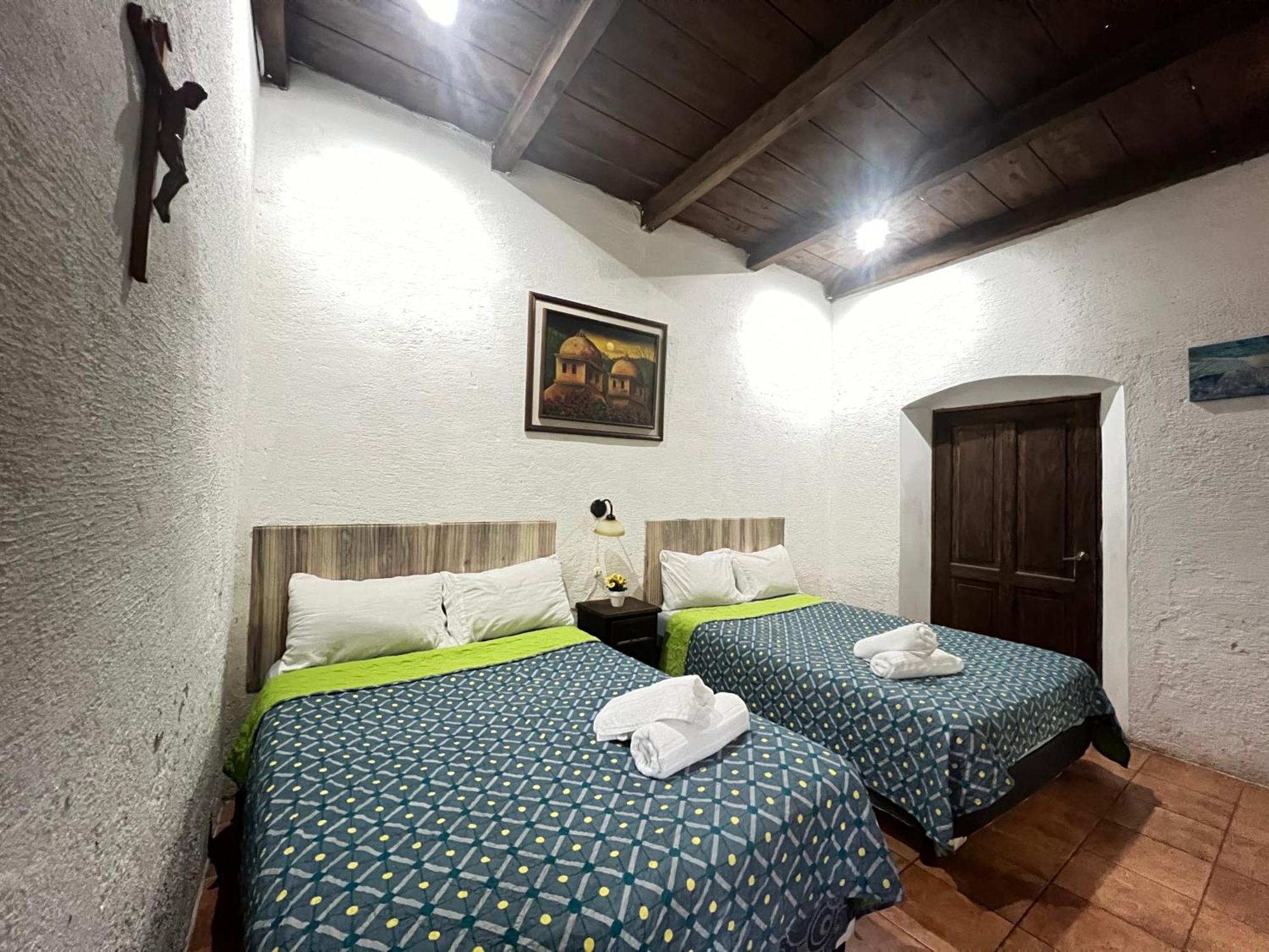 Casa Del Viajero Colonial Apartment Antigua Exterior photo
